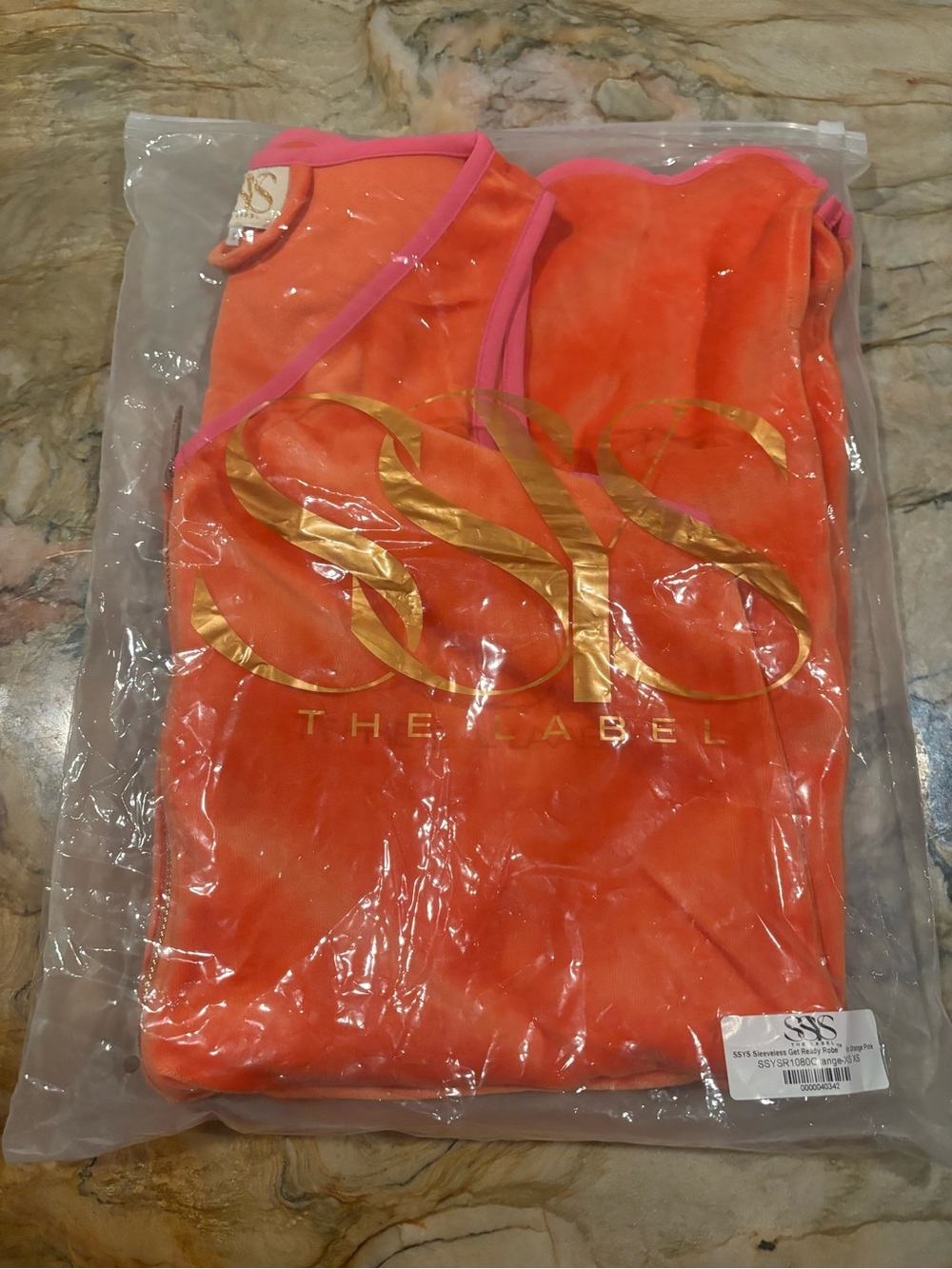 Brand New Get Ready Robe - Picture 10 of 11